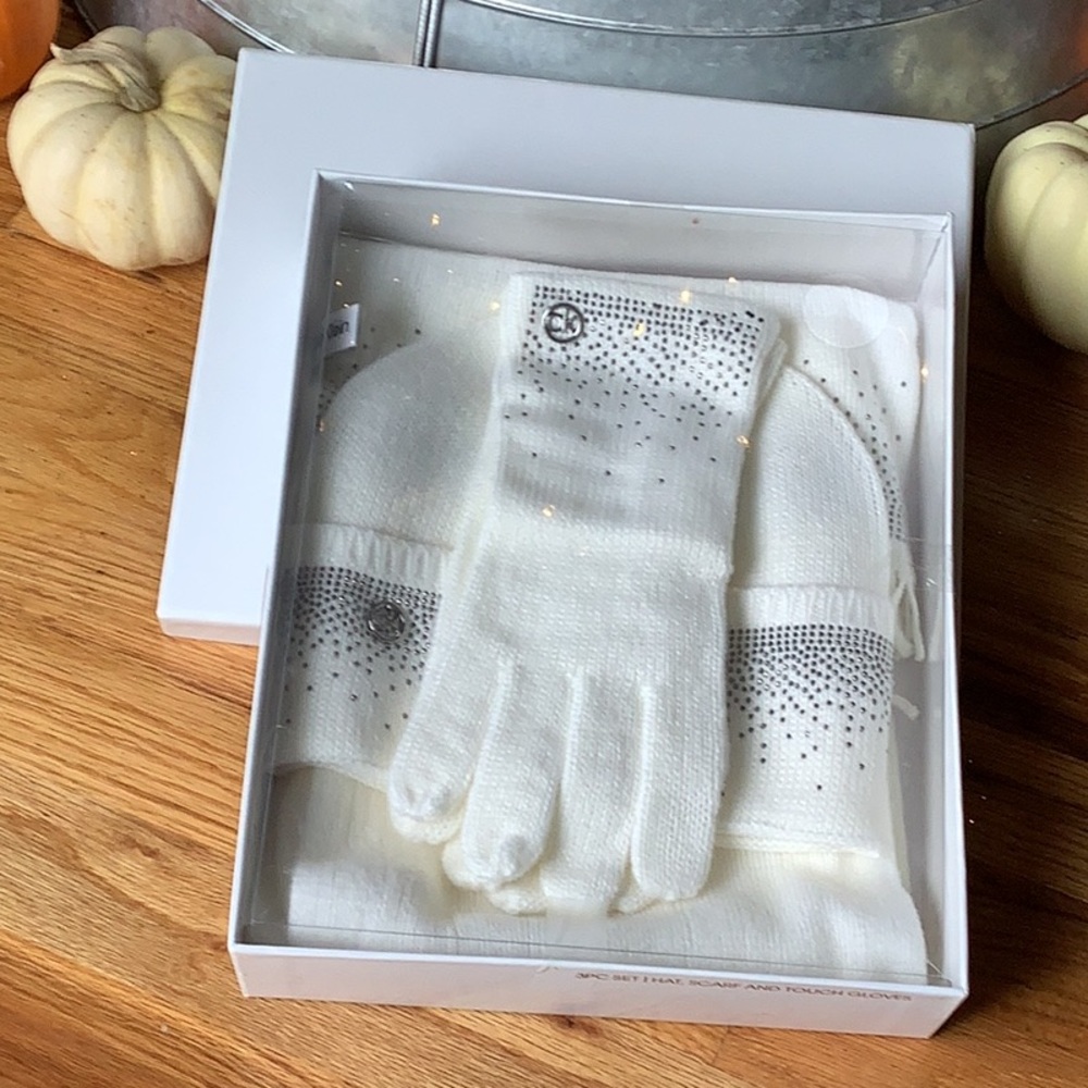 Beautiful Calvin Klein , winter white - glove scarf and hat set.
